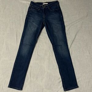 ✨HOST PICK ✨Levi’s Mid-Rise Skinny  Jeans